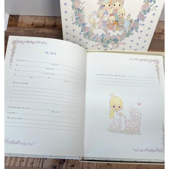 Grandmothers Precious Moments Memory Book For Grandchild - Picture 4 of 5